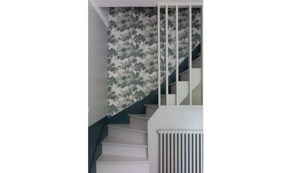 2022-12/escalier-vers-r-1-apr-s-