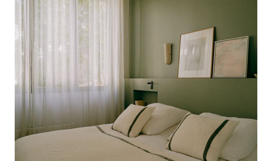 2025-11/1762257443_camillehermand-charlot-jp-22