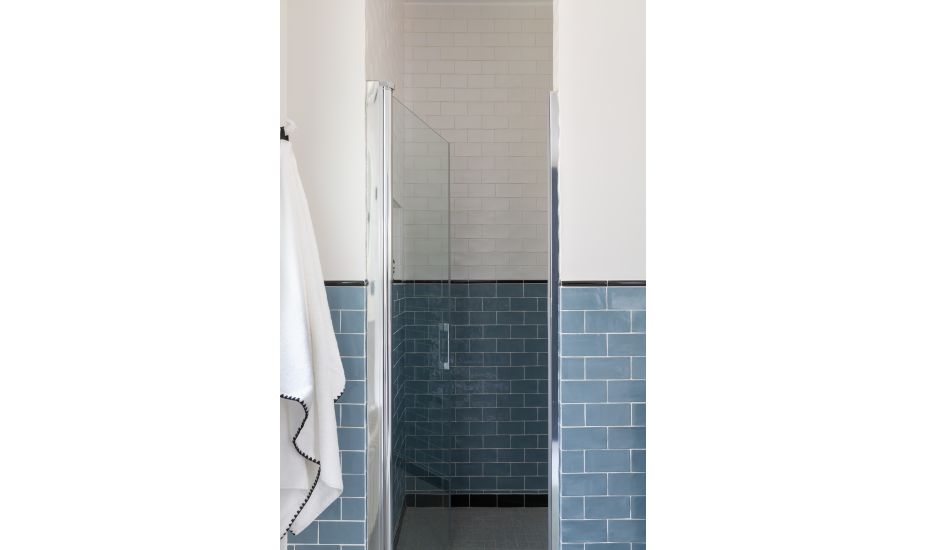 2025-11/la-tour-8-sur-53-