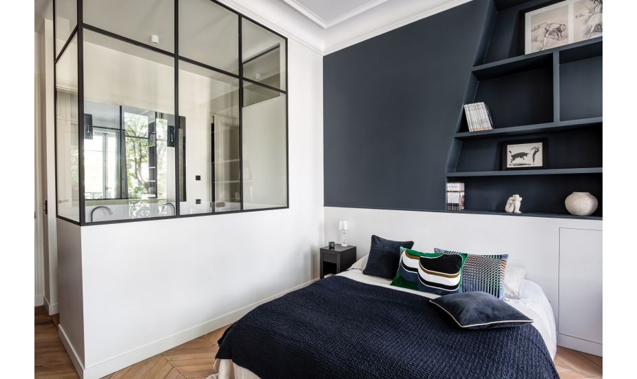 2025-09/chambre-parentale-paris-verriere-sur-mesure-architecte-interieur