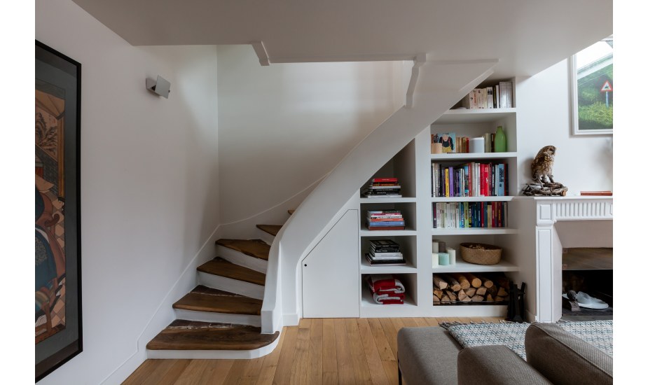 2026-07/escalier-menuiserie-duplex-renove-paris
