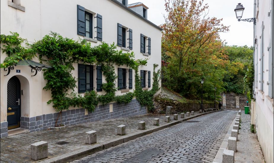 Avant/Après : À Montmartre, habiter le presbytère du village